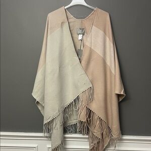 Soia & Kyo Beige and Cream Knit Poncho Scarf Wrap Crossover Fridge Shawl - OS